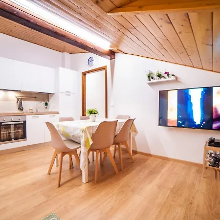 La Mansarda Di Emma Apartamento Pinzolo Exterior foto